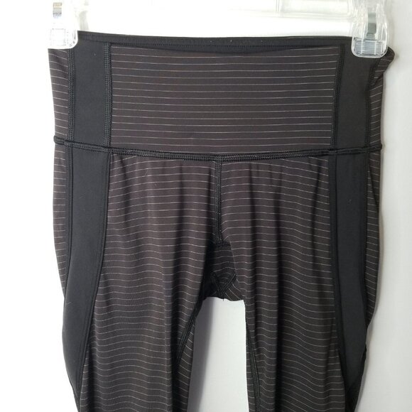 lululemon conduit crop black stripe low rise  leggings size 4 - Picture 6 of 7